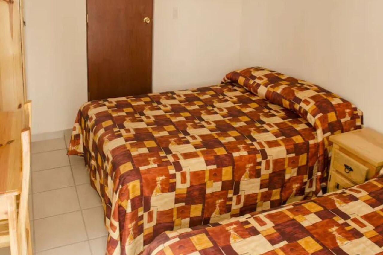 Cinco De Mayo Hotel 克雷塔罗 外观 照片