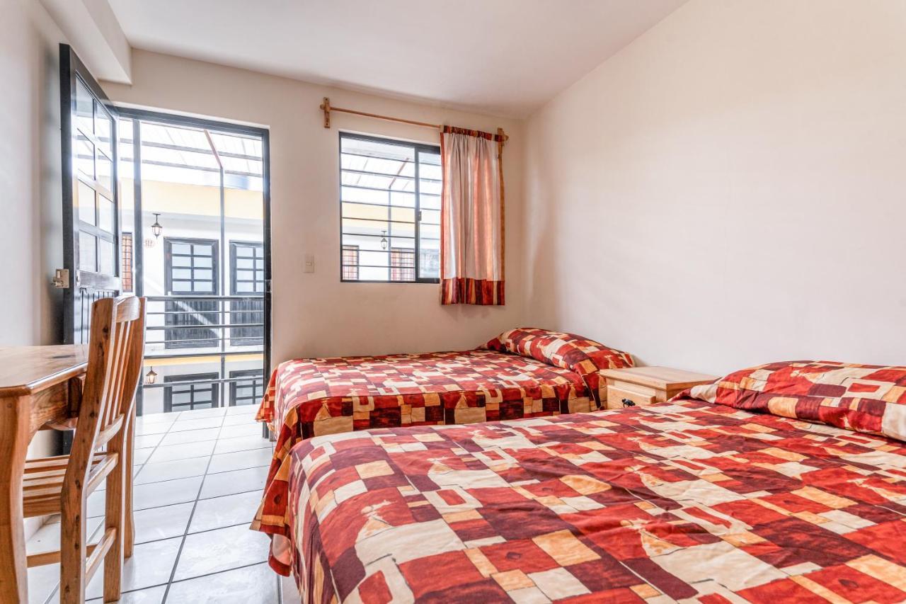 Cinco De Mayo Hotel 克雷塔罗 外观 照片