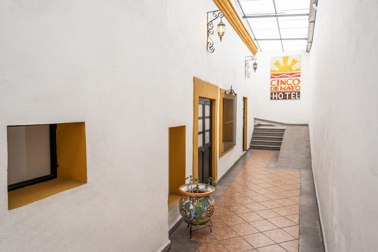 Cinco De Mayo Hotel 克雷塔罗 外观 照片